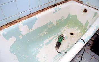 реставрація емальованих ванн